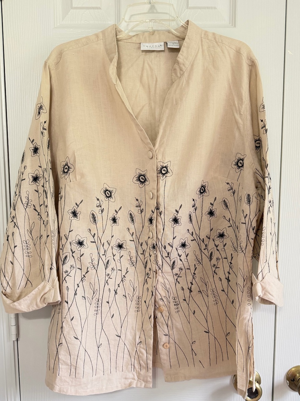 Tweeds Beige Button-Down Tunic blouse Black Floral Embroidery 100% Linen size 1x